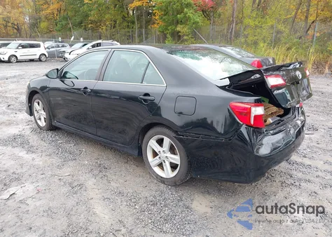 2014 Toyota Camry Se z USA, uszkodzony, nr VIN 4T1BF1FK6EU340917